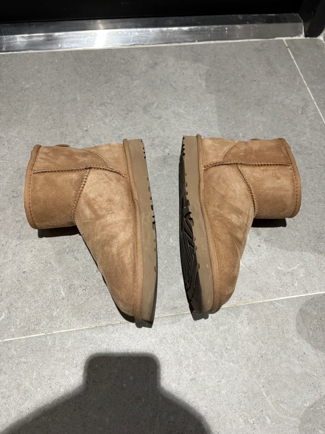 어그 ugg 클래식미니 체스트넛 240 상품이미지2