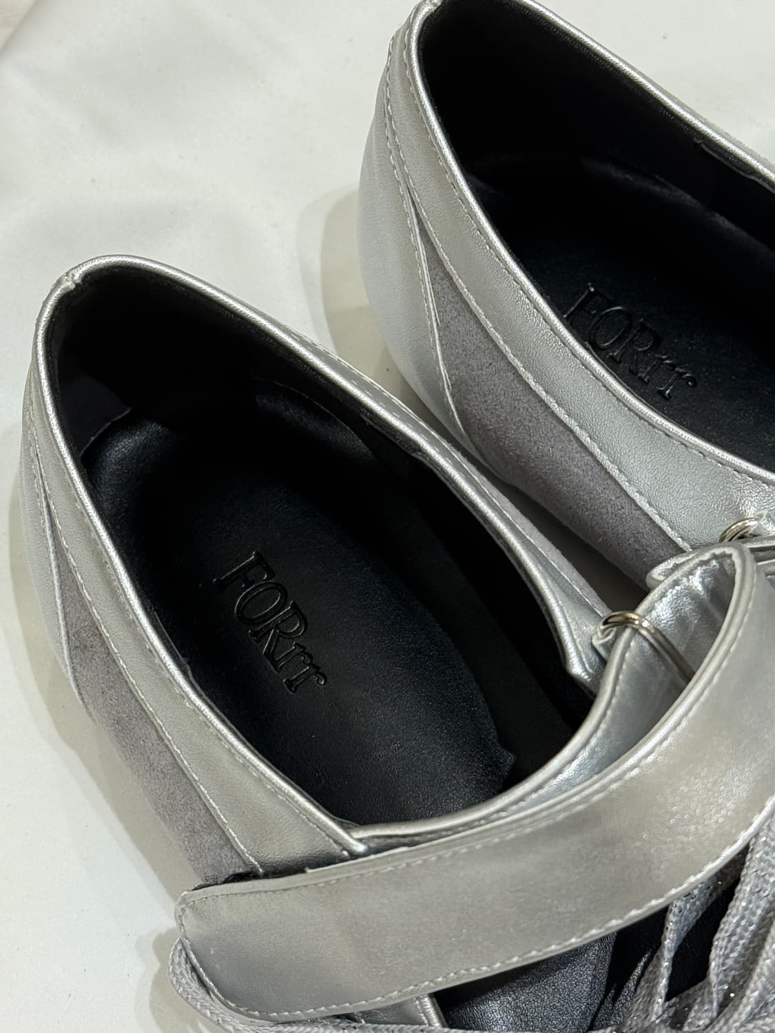 ‼️이사 처분 (새상품) 포른른 스트랩 메리제인 플랫슈즈 240 상품이미지5