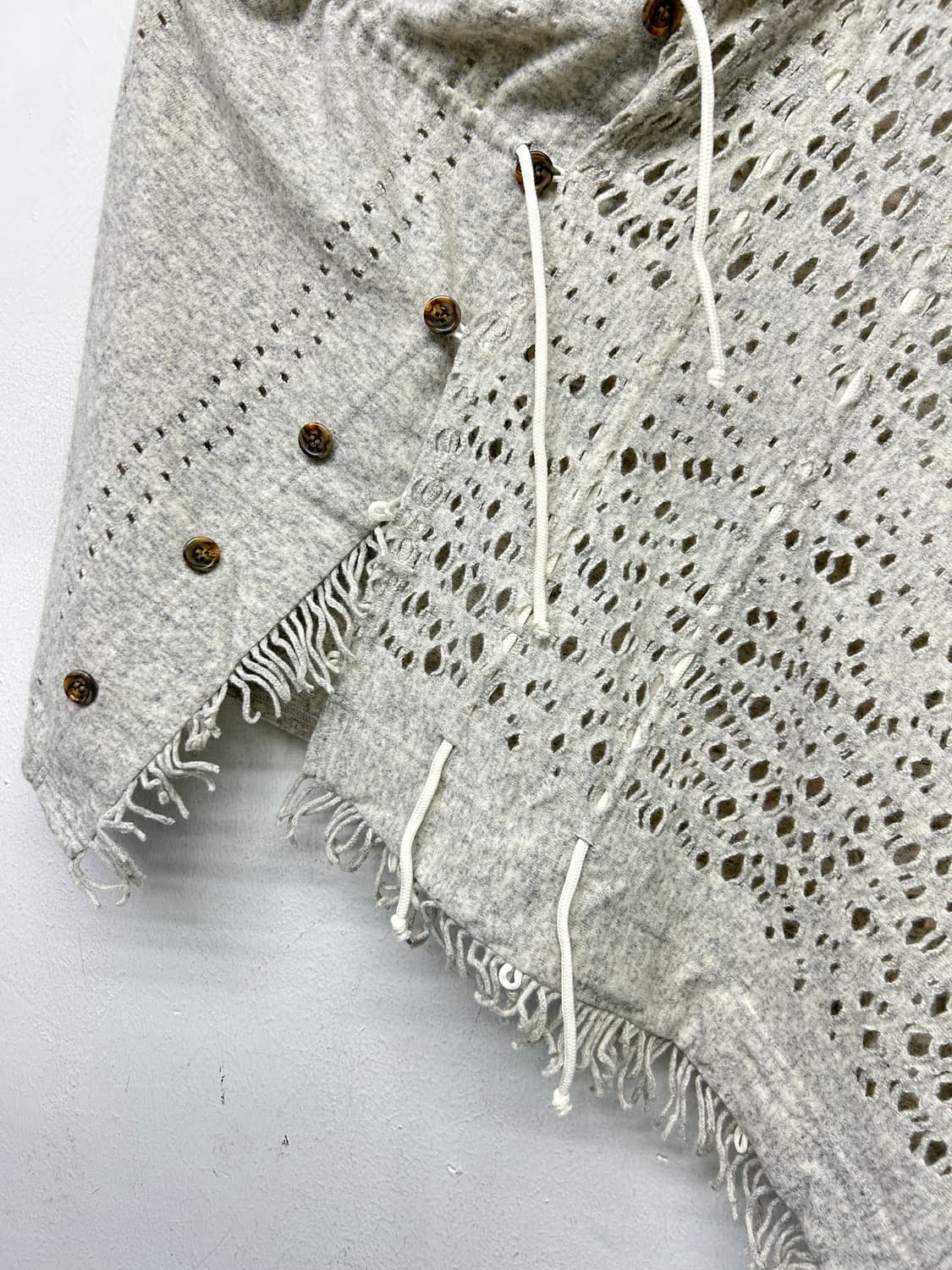 Keiko Kishi by nosh Wool Cutwork Cape 상품이미지4