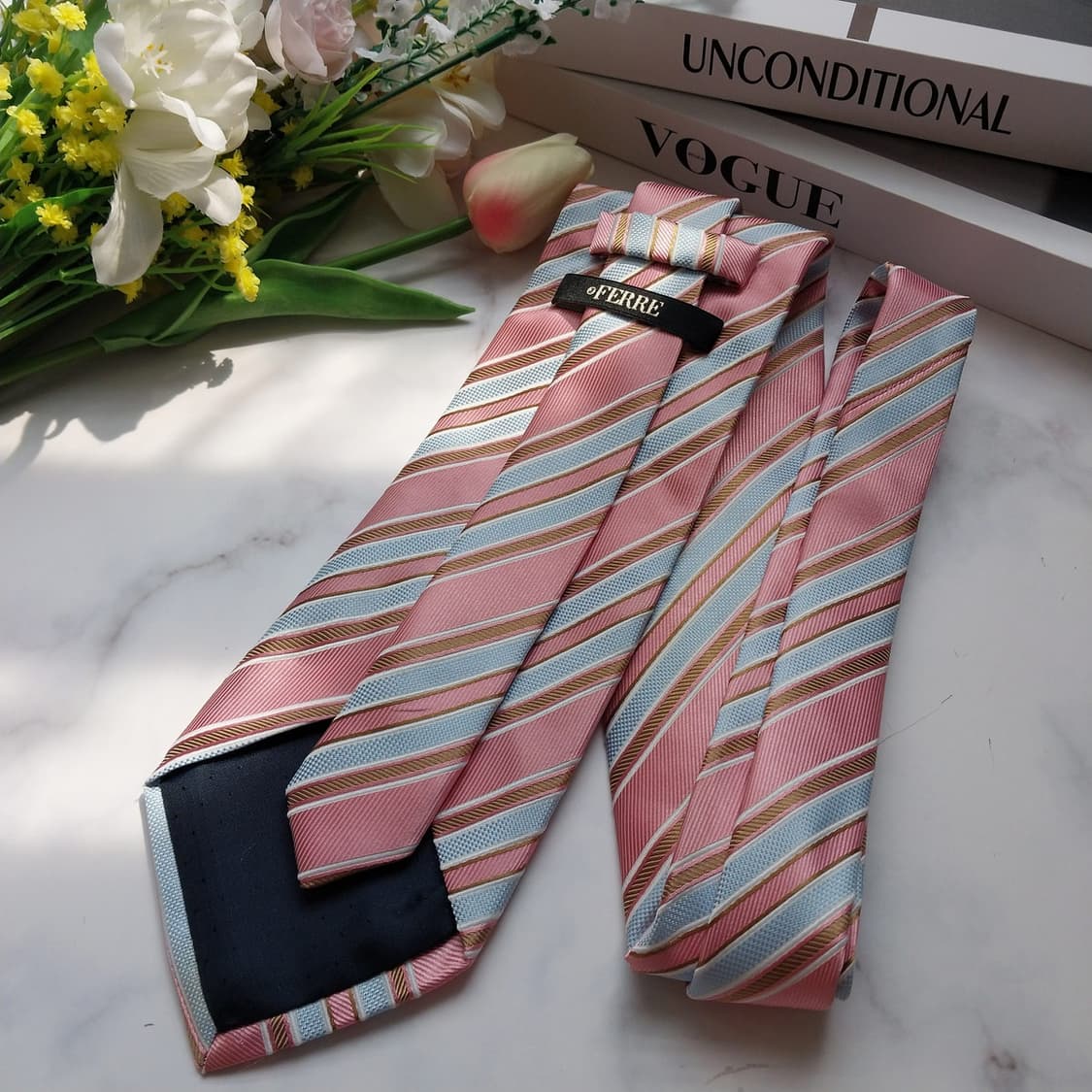 지안프랑코 페레 실크 스트라이프 넥타이 9.5cm A등급 K702
 상품이미지5