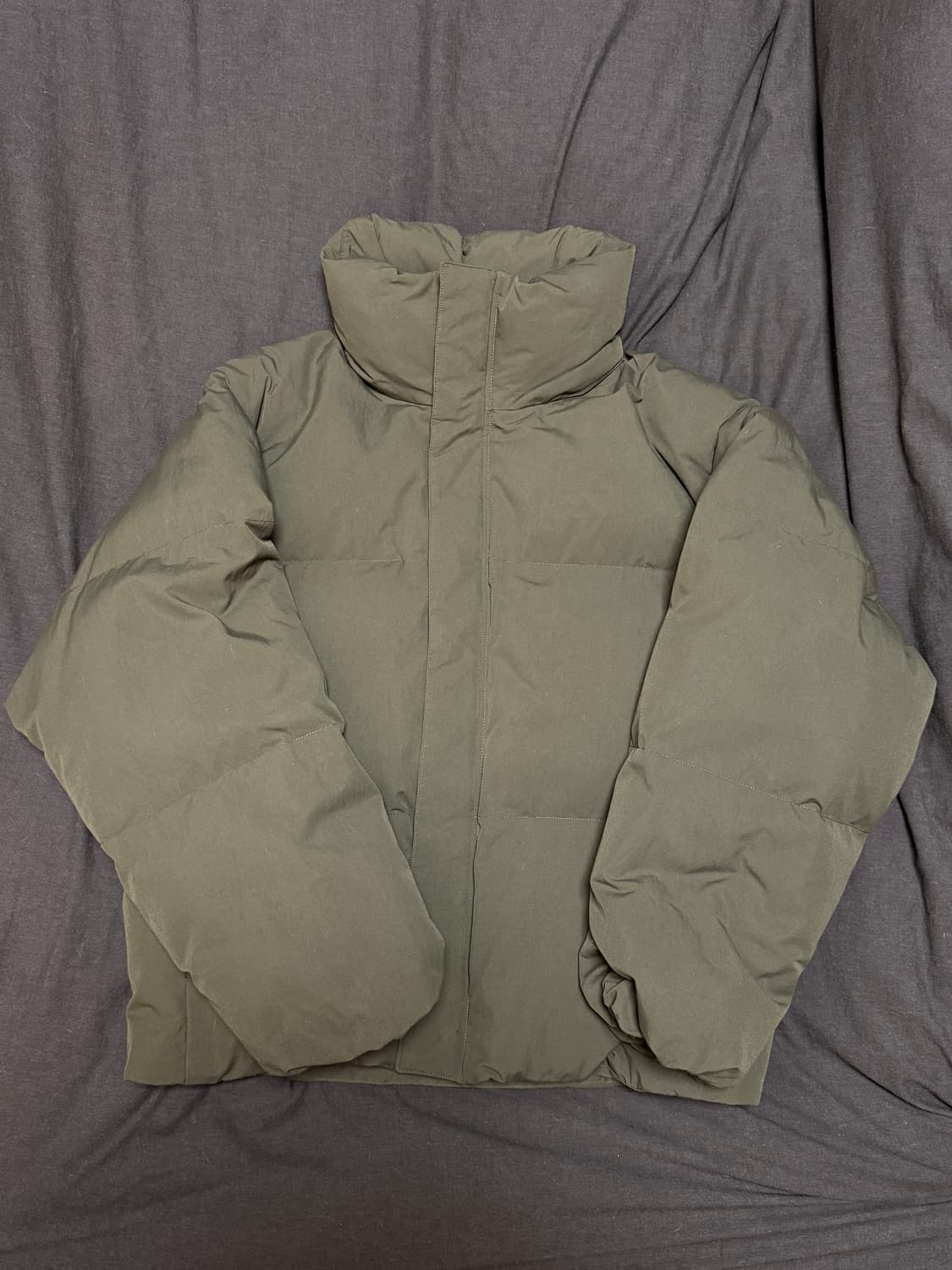 유니클로 U 르메르 패딩 볼륨 자켓 올리브 M 미디움 사이즈 상품이미지3