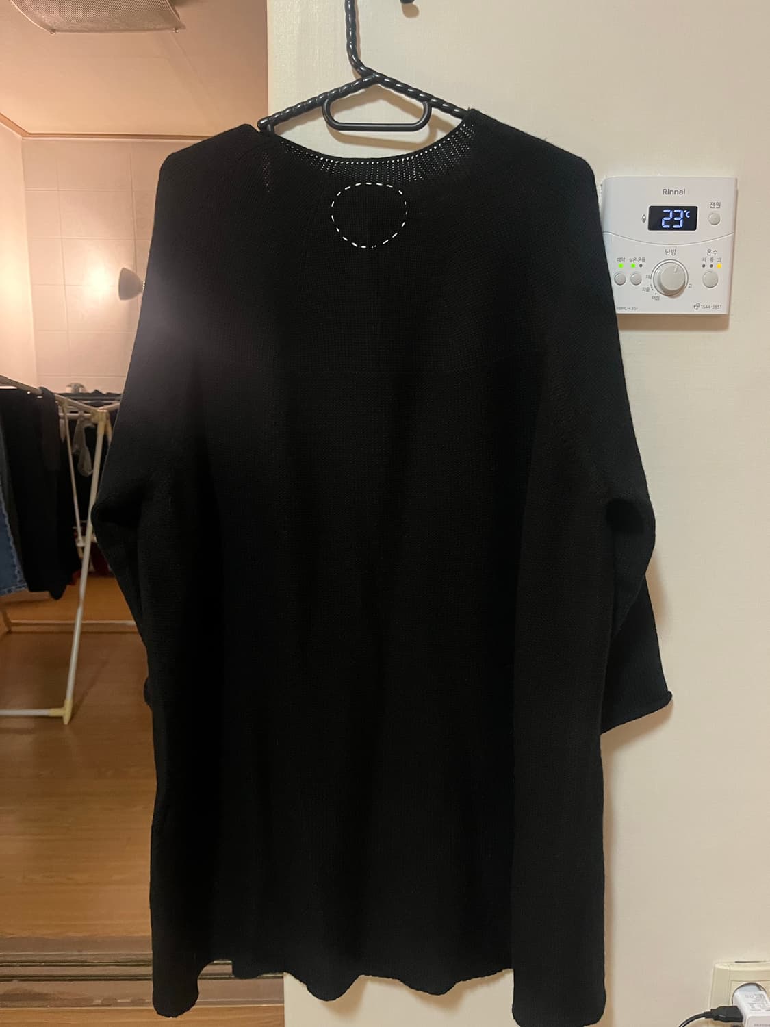 cosmic wonder 코즈믹원더 울100 스웨터 블랙 상품이미지2