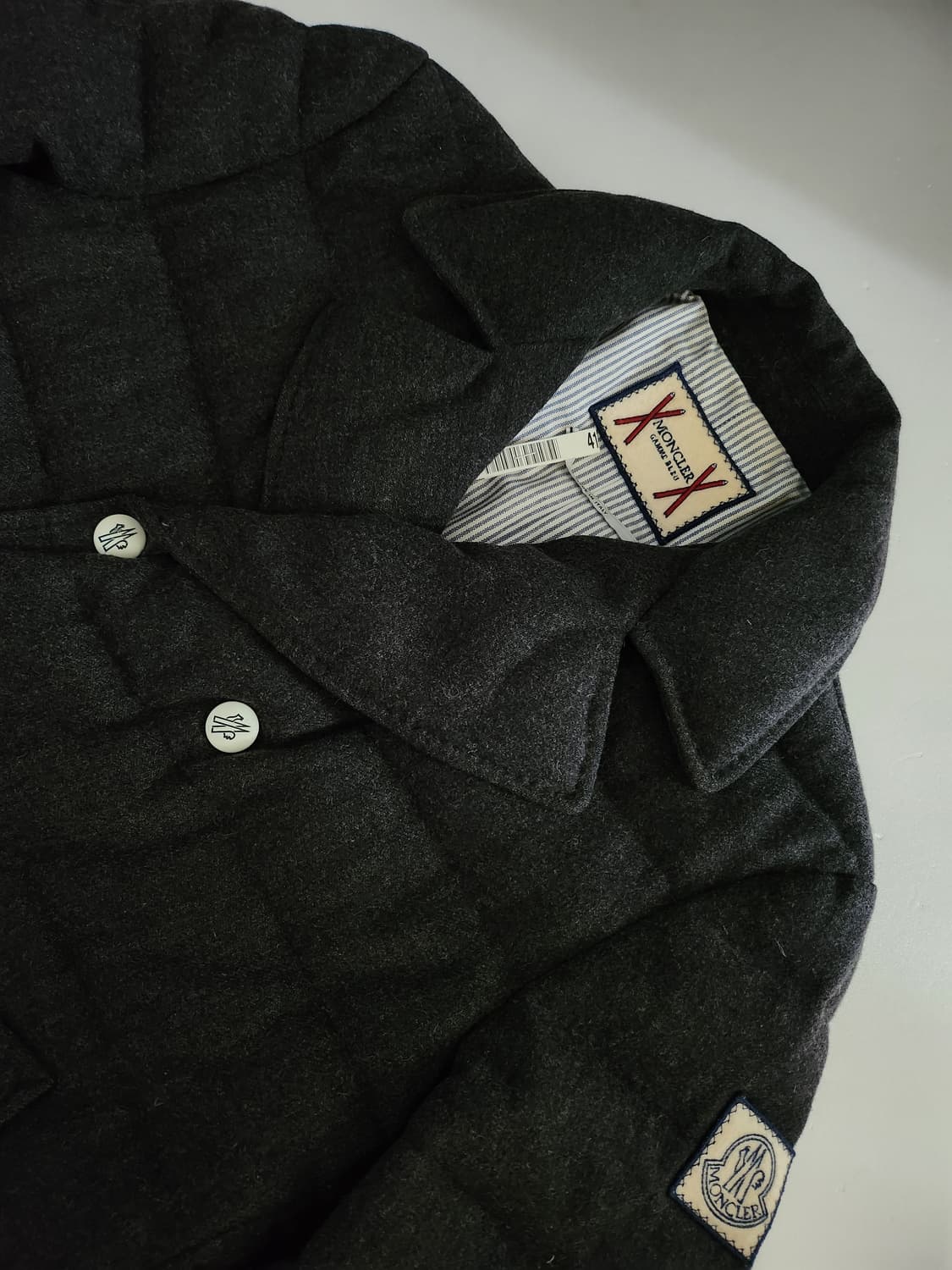 몽클레어 감마블루 남성 패딩블레이저 상품이미지3