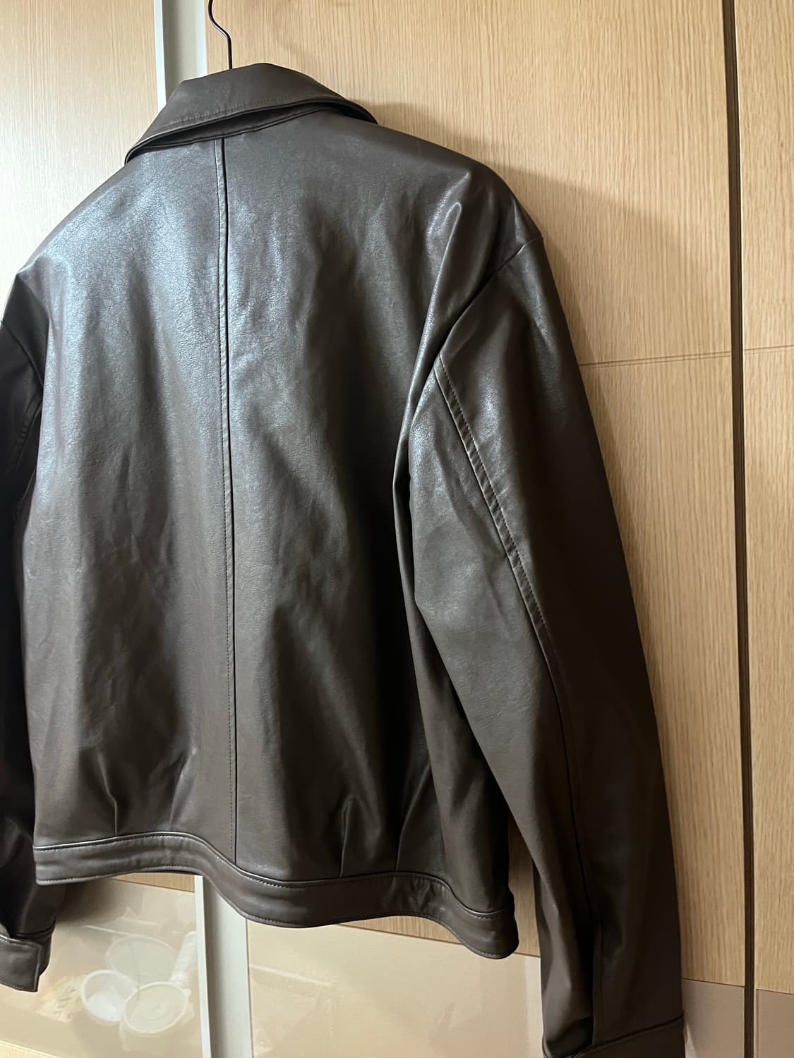 비슬로우 비건 레더 자켓 다크브라운 S 새상품 팝니다 상품이미지9