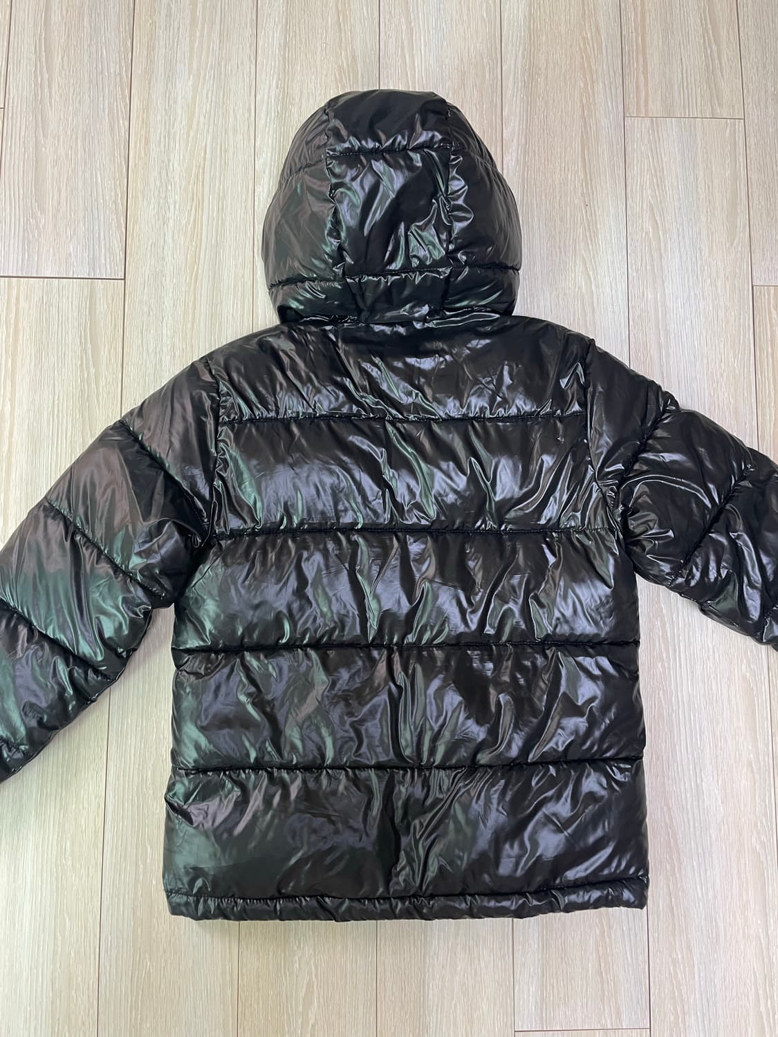 몽벨 유광 패딩 상품이미지2