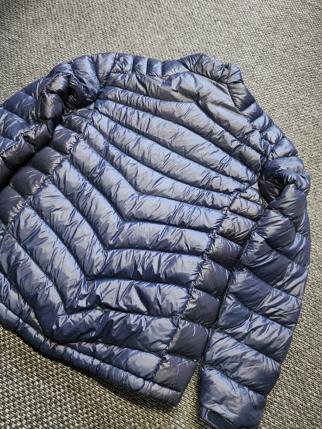 몽벨 네이비 경량 구스다운 패딩   100 L사이즈  상품이미지8