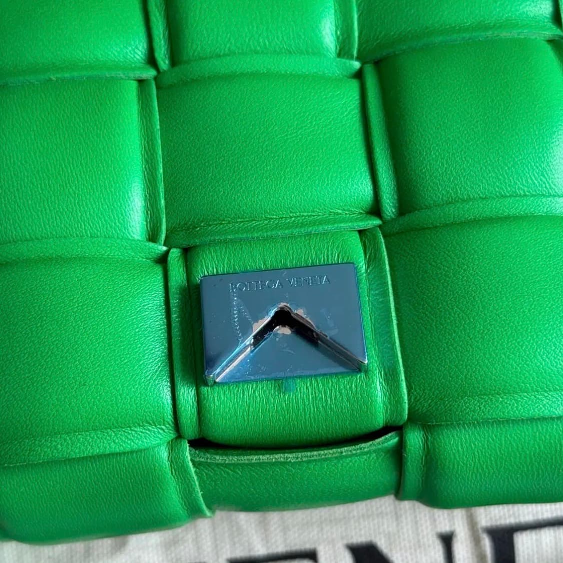 보테가베네타 패딩 카세트 풀박 상품이미지2