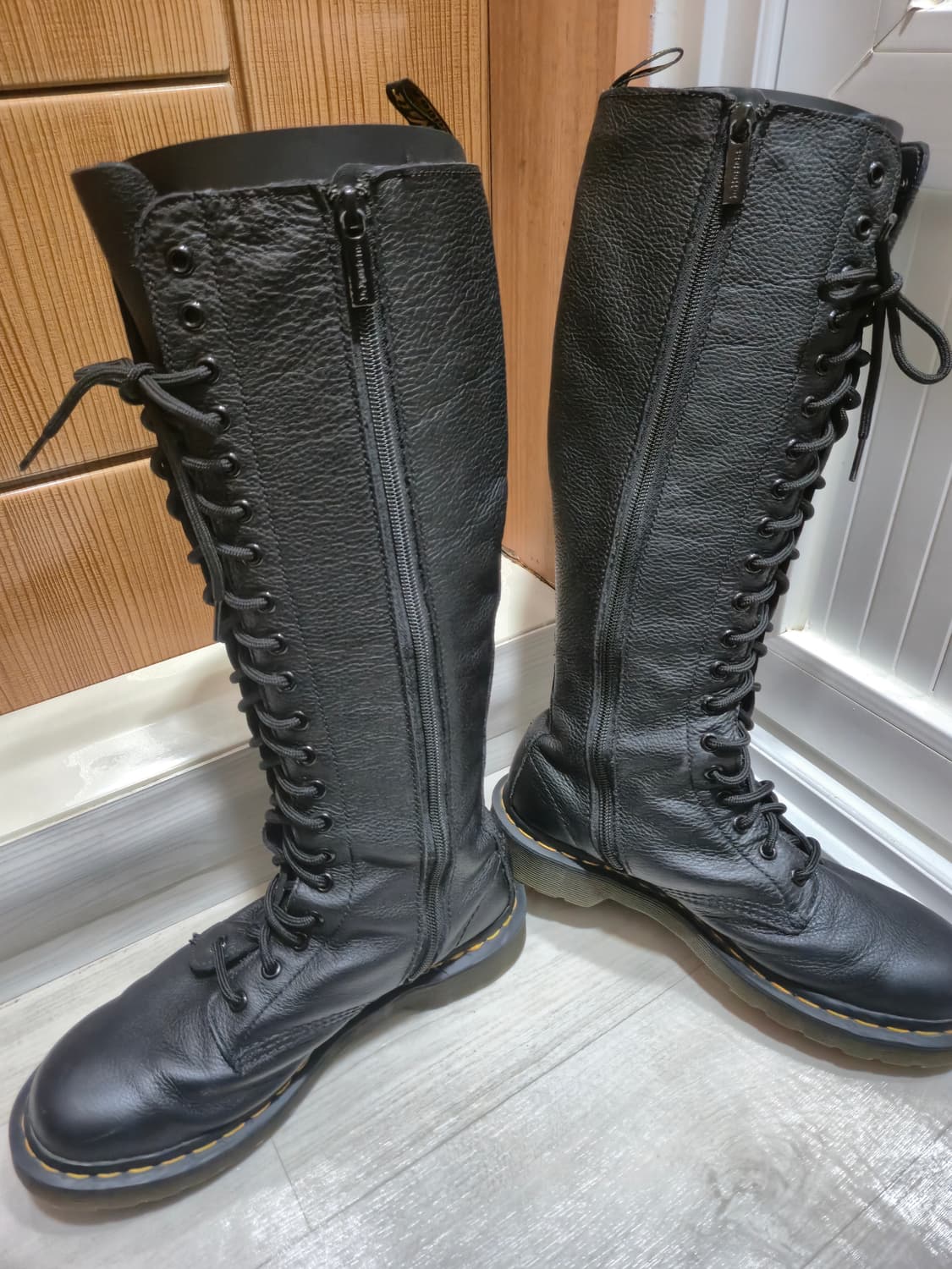 닥터마틴 1B60 20홀( 250/eu39) 상품이미지2