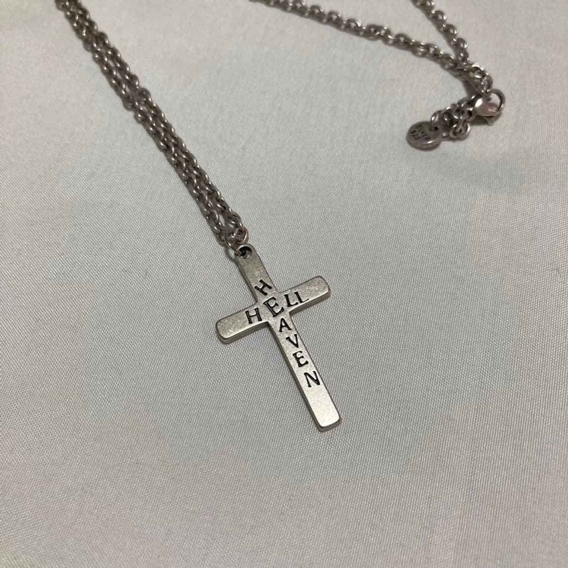 언더커버 십자가 목걸이 상품이미지2