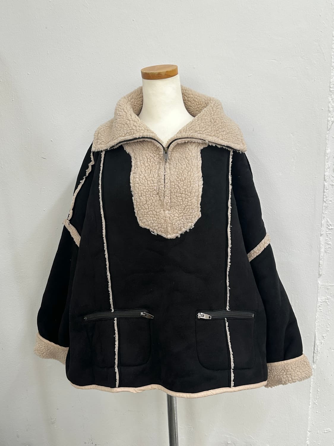 무스탕 양털 폴리스 포인트 오버핏 유니크 스트릿 시크 겨울집업 상품이미지7