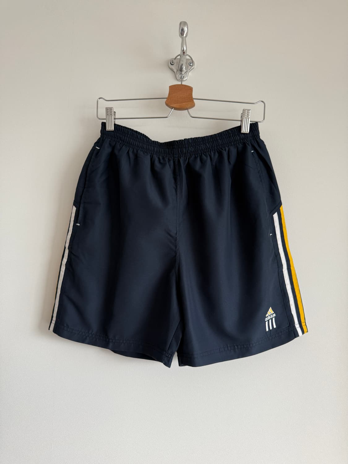 올드 아디다스(adidas) 반바지 상품이미지3