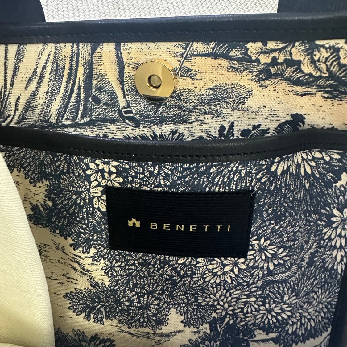 실측확인 BENETTI 스몰 토트백 0414D 상품이미지2