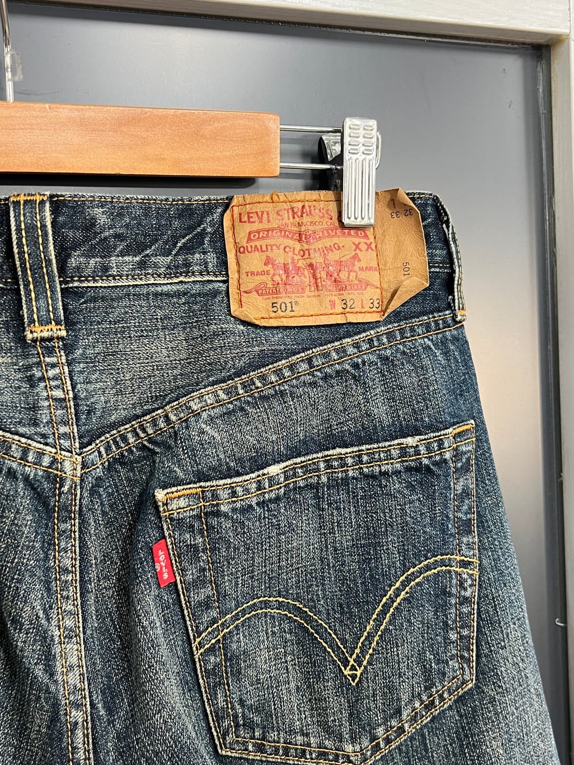 Levis 리바이스 501 스트레이트 레그버튼 플라이 데님팬츠 상품이미지2