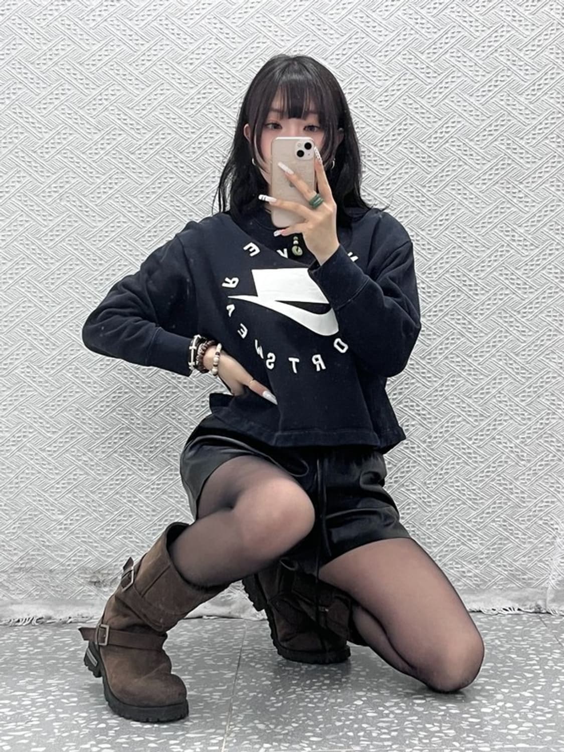 나이키 올드스쿨 스트릿 펑크 빅로고 세미크롭 맨투맨 S C10959 상품이미지2