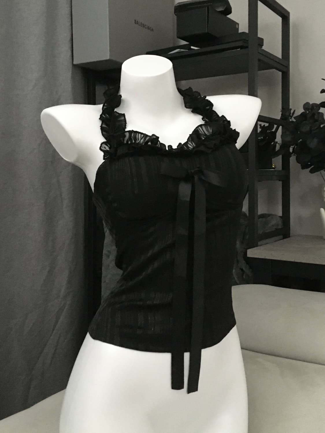 ༒ lace ribbon halter top 상품이미지1