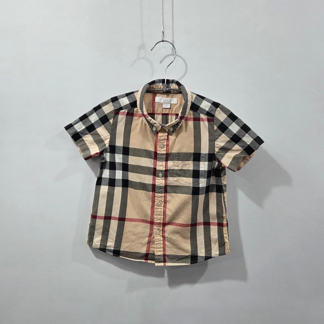버버리 키즈 버튼다운 반팔 노바체크 셔츠 2Y 상품이미지1