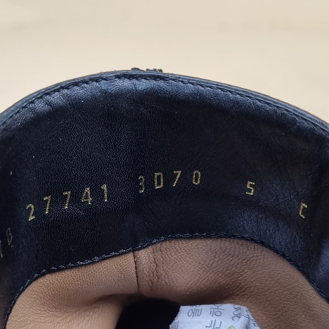 페라가모 블랙 레더 여성 앵클 부츠 5C 220 굽8.5 상품이미지6