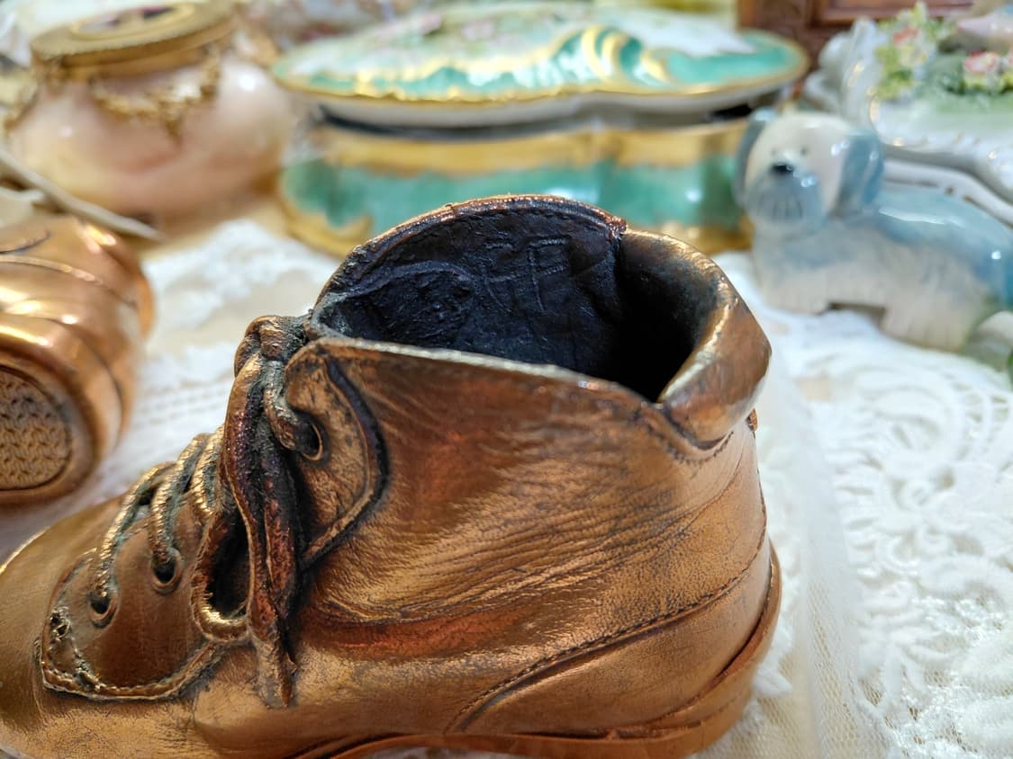 Rare Antique)귀한 1940s 앤틱 브론즈 아기 신발오브제 한쌍 상품이미지5