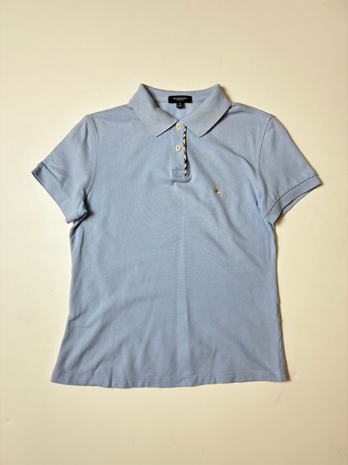 버버리 00's 클래식 로고 자수 반팔 카라 티셔츠 PN9011 상품이미지1