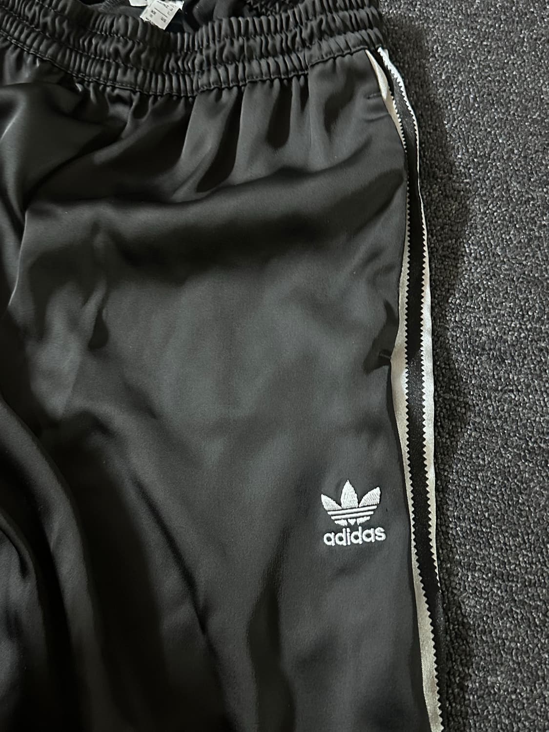 아디다스 사틴 와이드 레그 팬츠 상품이미지5