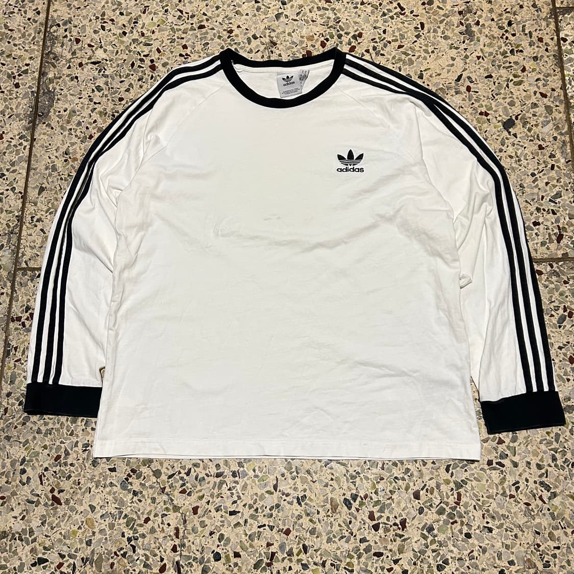 아디다스(ADIDAS)화이트 배선 롱슬리브 상품이미지1