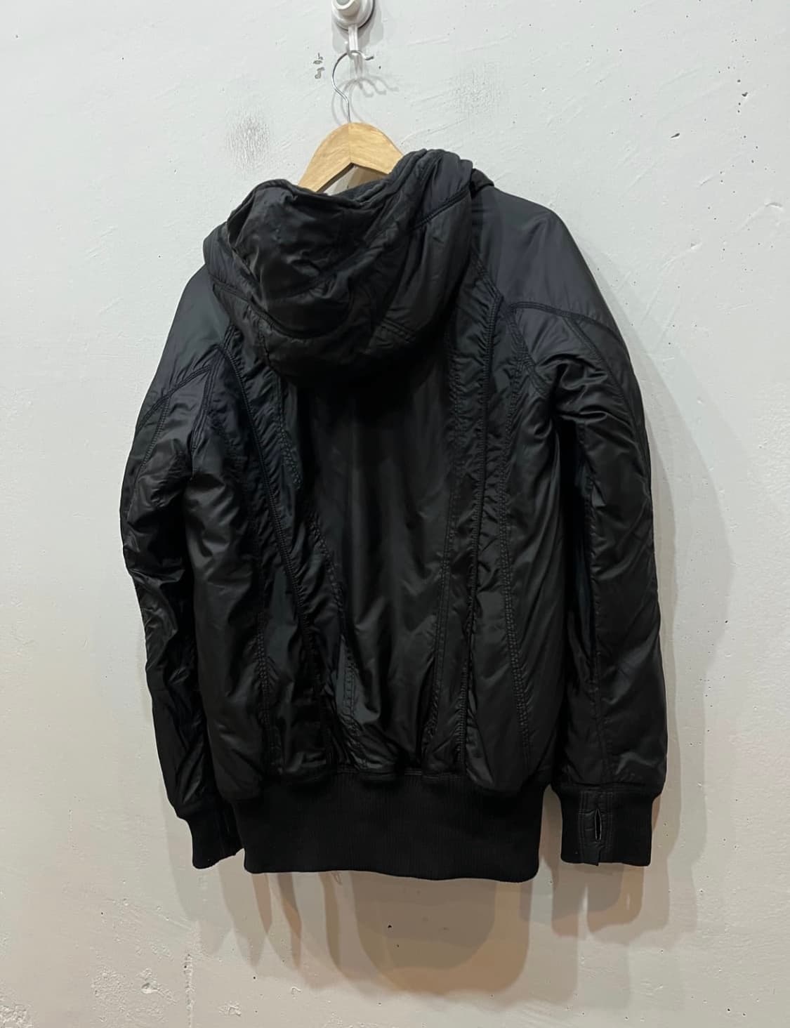 GOA 고아 절개 패디드 봄버자켓 상품이미지2