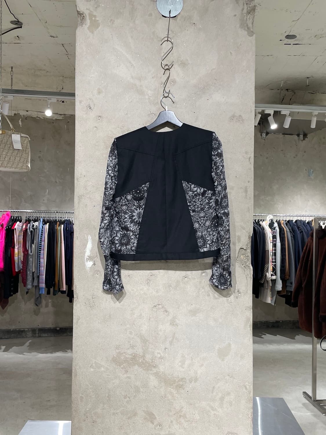 헬무트랭 블랙 쉬폰 1B 크롭 블레이저 상품이미지6