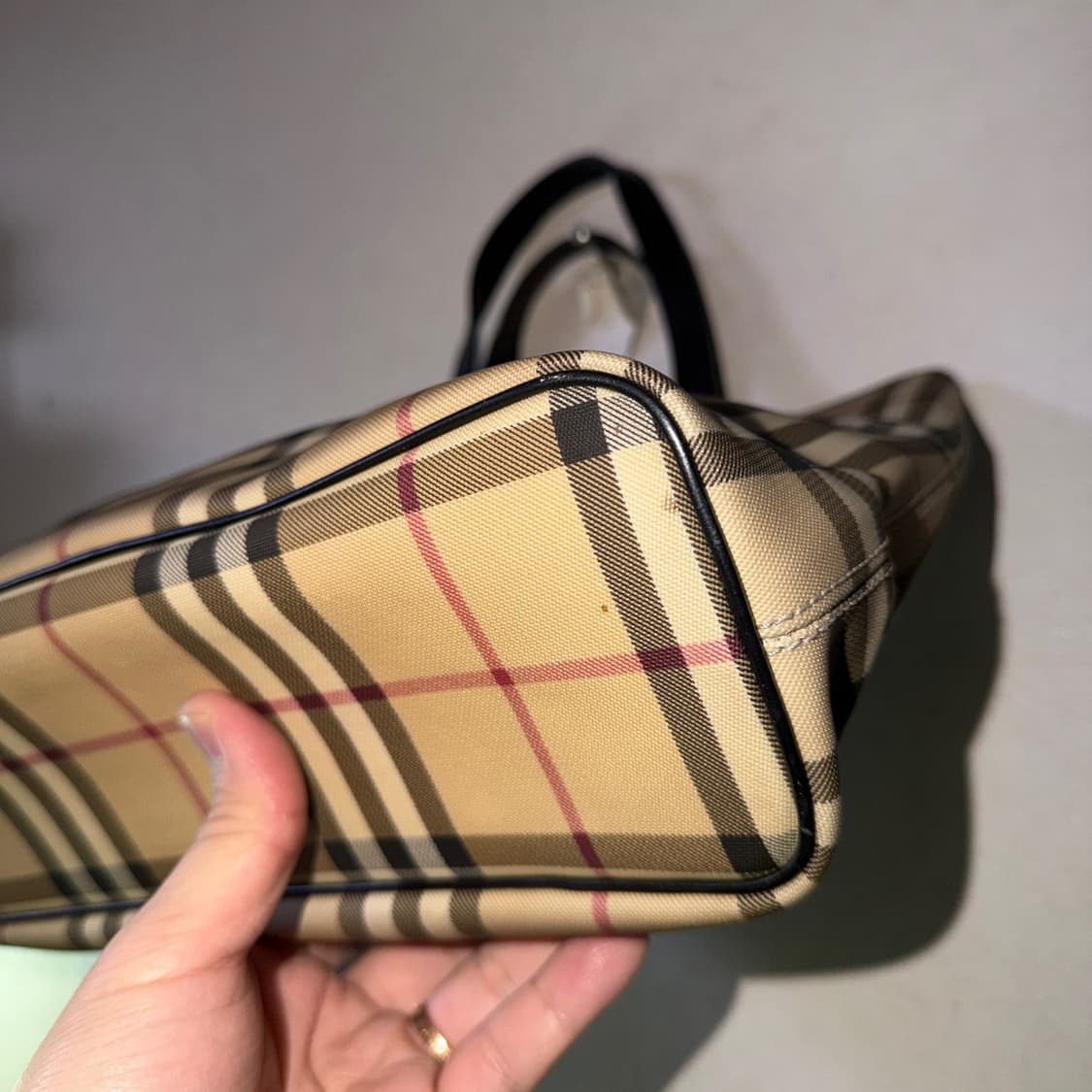 버버리 노바체크 PVC 토트백 상품이미지5