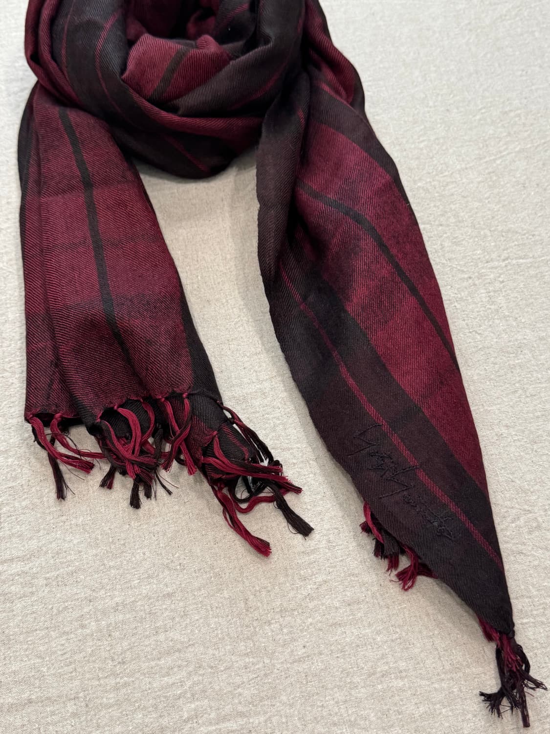 요지야마모토 실크 캐시미어 손자수 머플러 상품이미지3