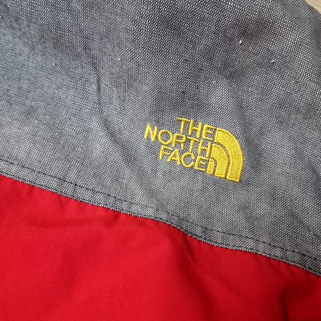 90s 빈티지 노스페이스 등산자켓 회색/레드(100) 상품이미지3