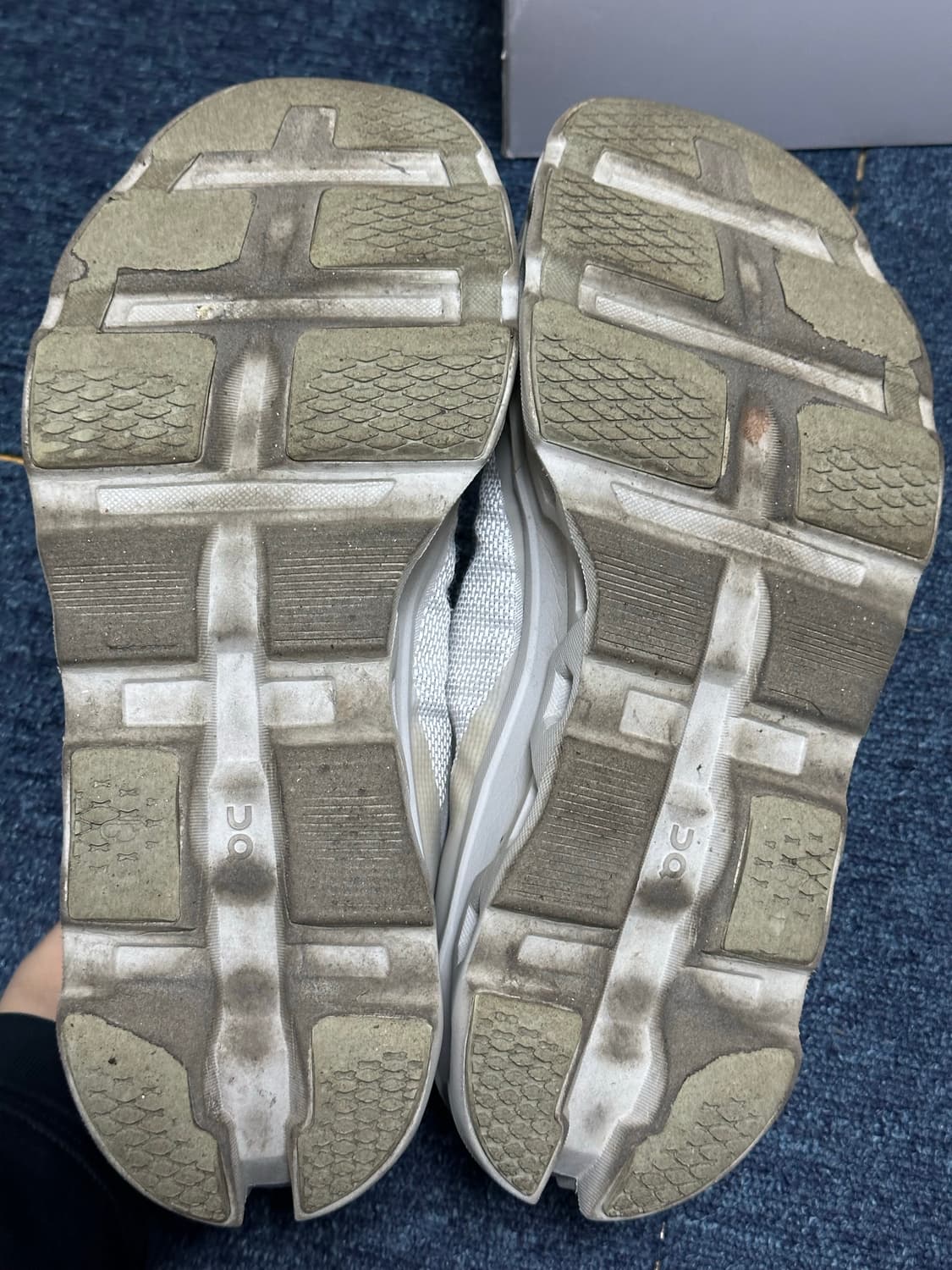 (285) 포스트아카이브팩션 온러닝 파프 온 문더스트 클라우드몬스터 상품이미지6