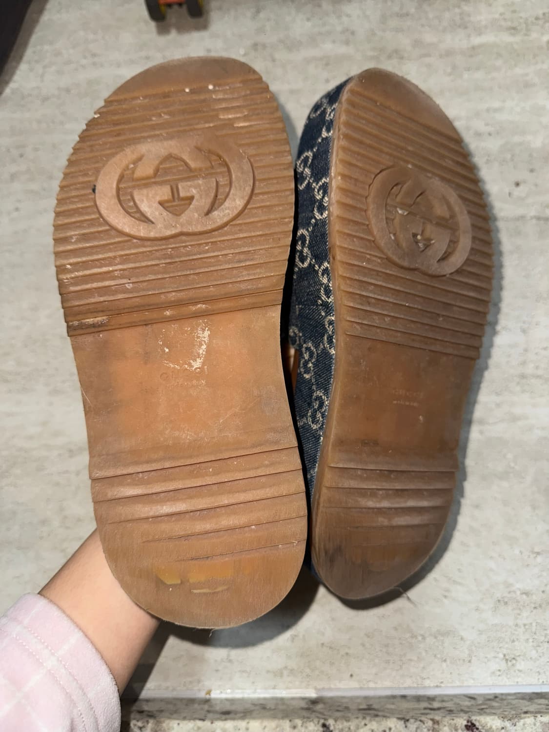 GUCCI GG DENIM SLIDE SANDAL 상품이미지2