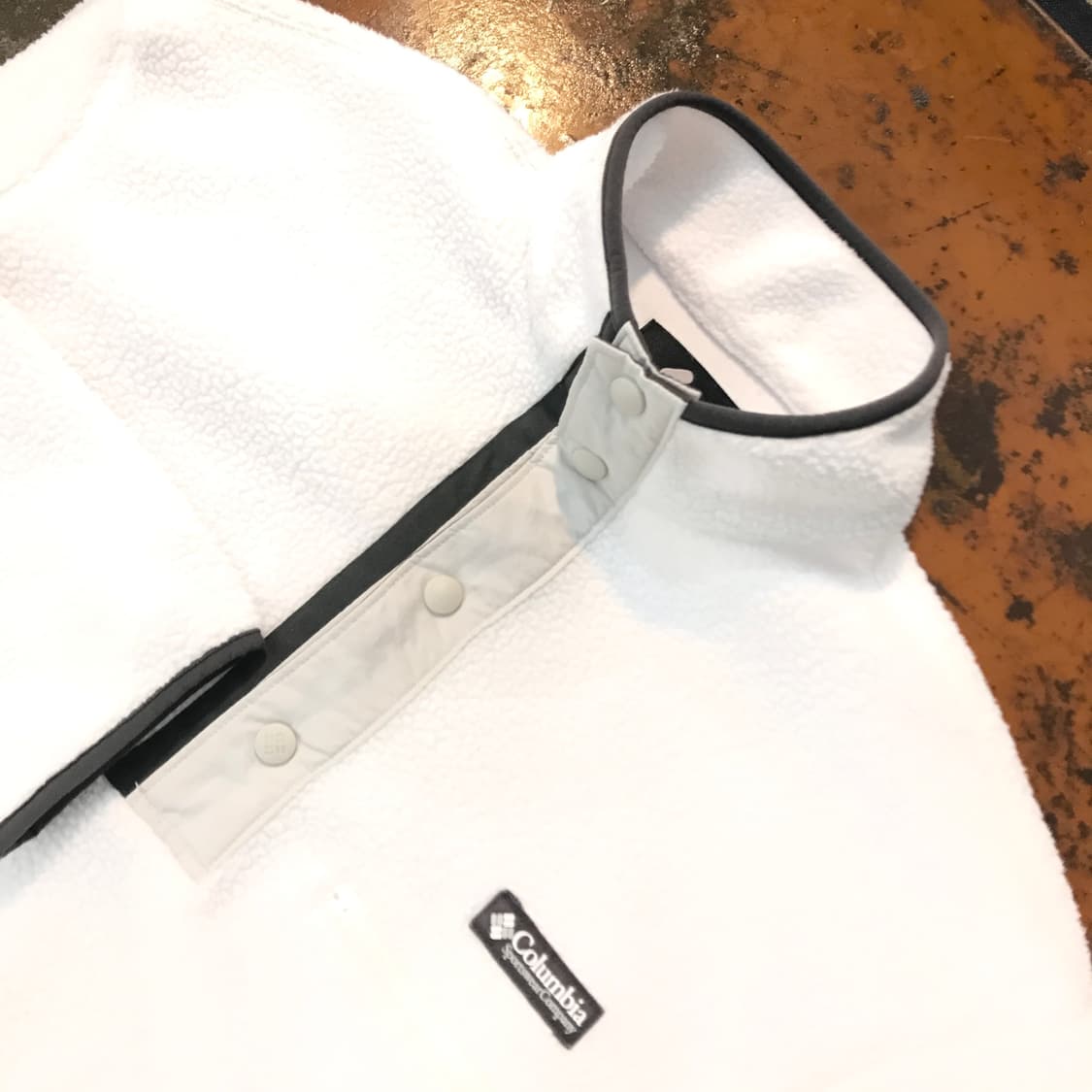 컬럼비아 화이트 신칠라 후리스 풀오버 남성 105  상품이미지4