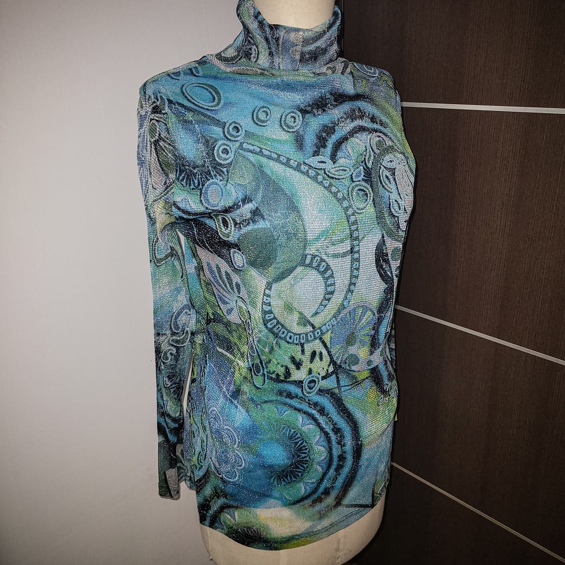 김창숙 부띠끄 프린팅 메쉬 터틀넥 상품이미지3