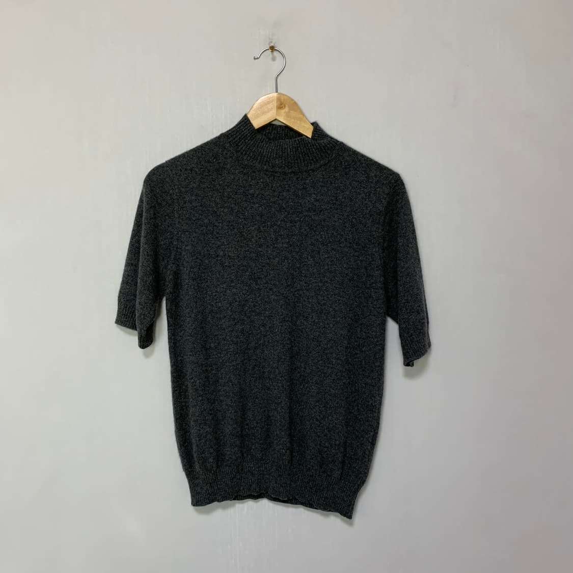 빈티지 캐시미어 100 모크넥 반팔 니트 그레이  상품이미지1