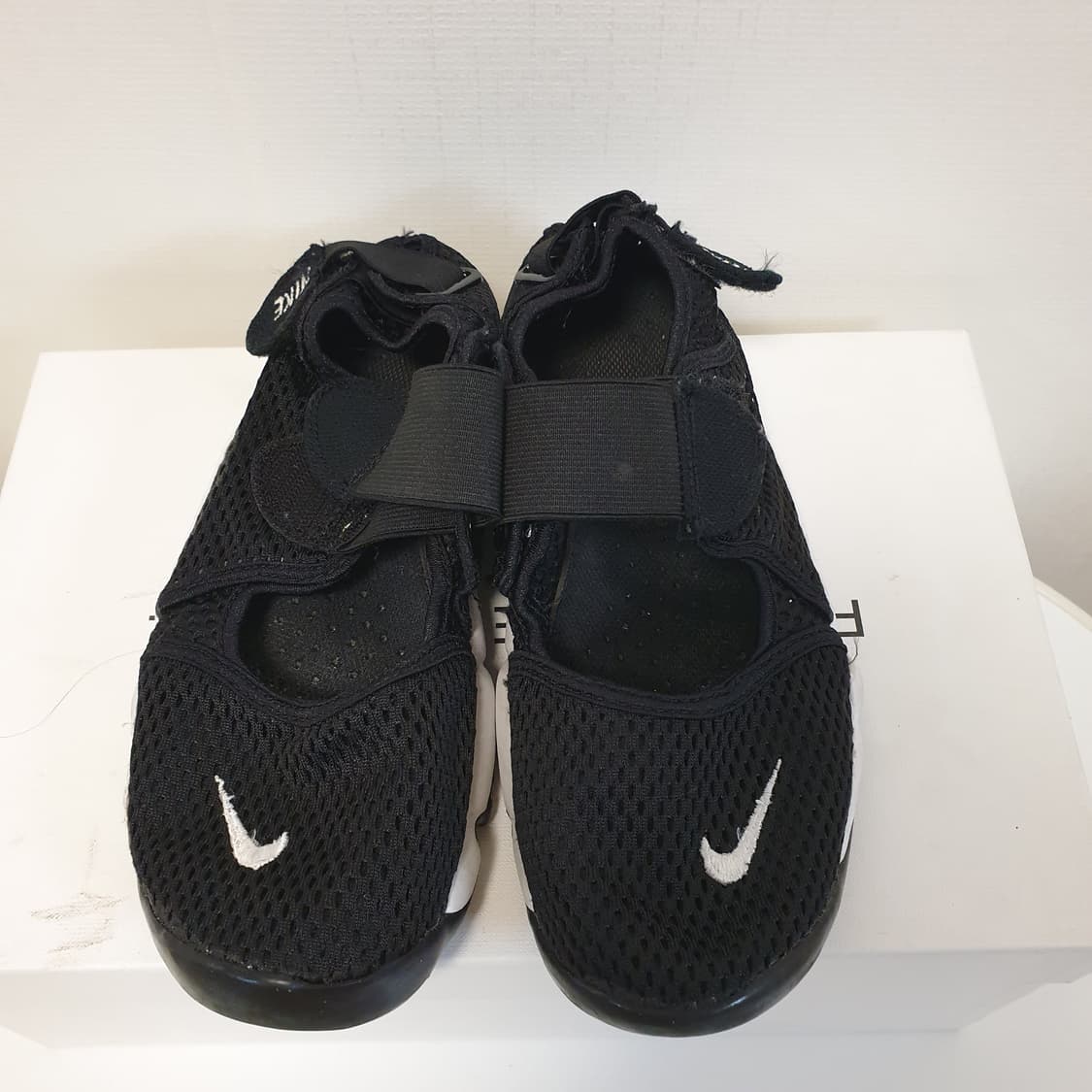 나이키 에어리프트 240 상품이미지4