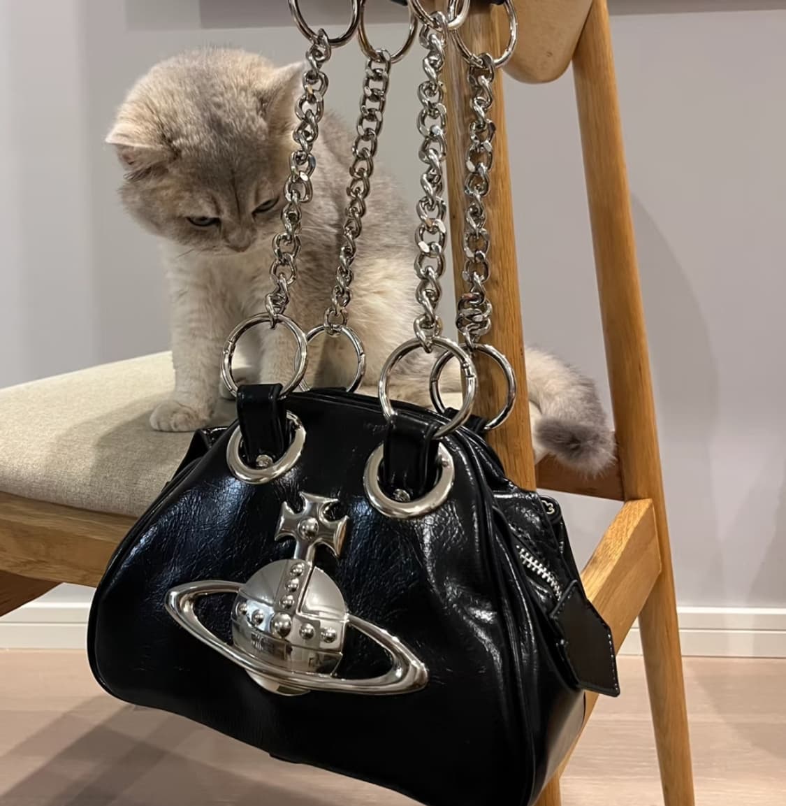 비비안웨스트우드 야스민 숄더백 상품이미지1