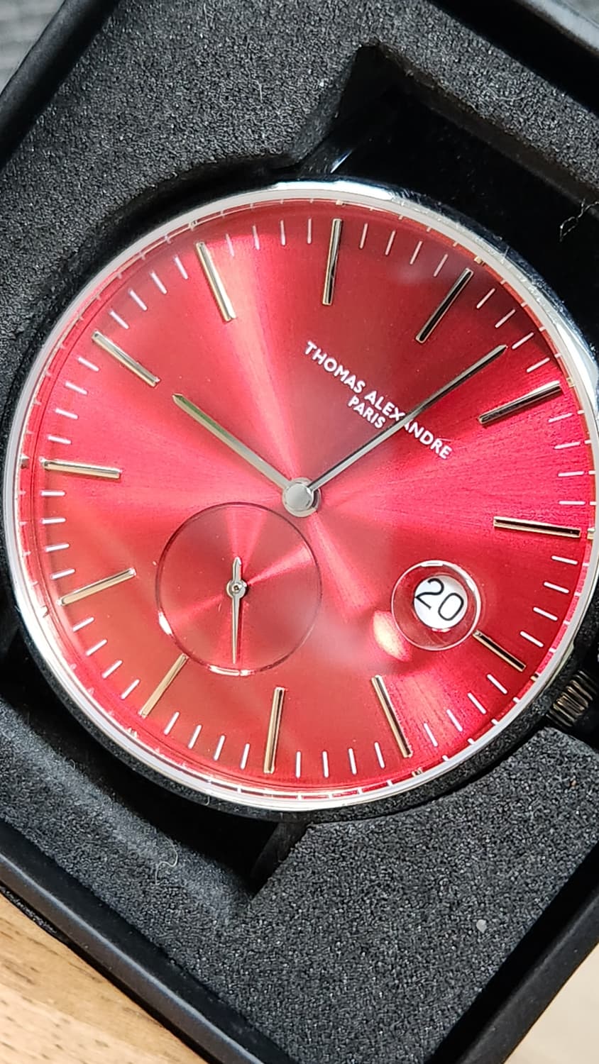 토마스 알렉산더 파리 정품입니다.
7047루피 정도에 판매되는 시계로 약 상품이미지5