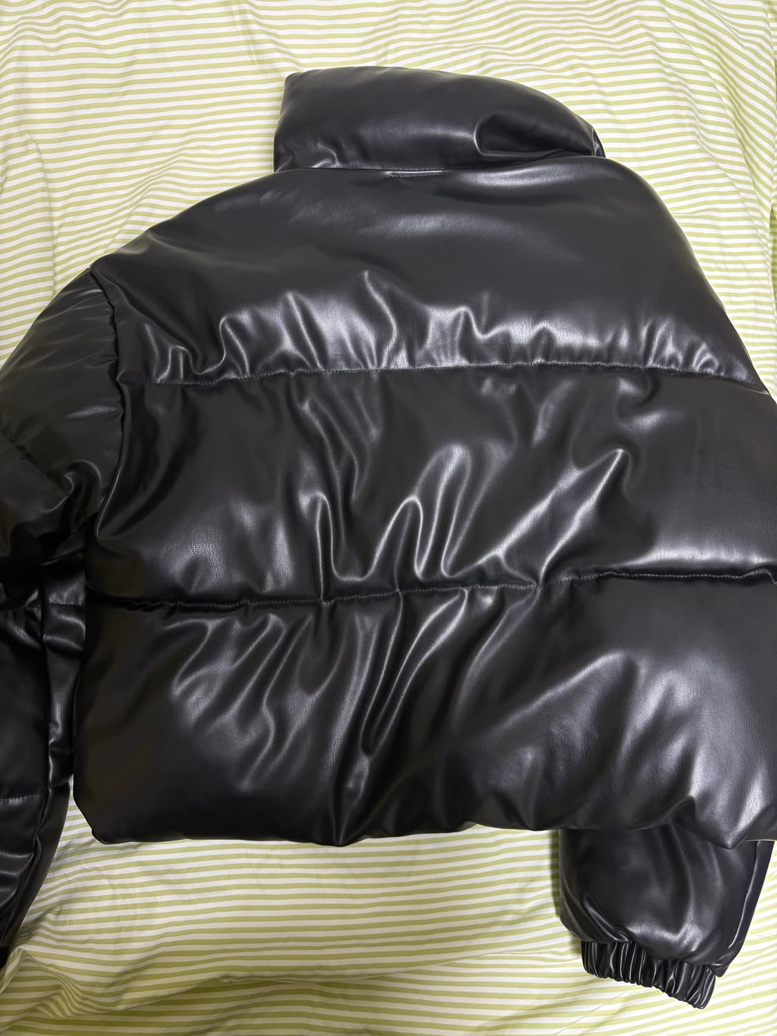 어퍼스트로피 콤마 레더 크롭 숏 패딩 상품이미지3