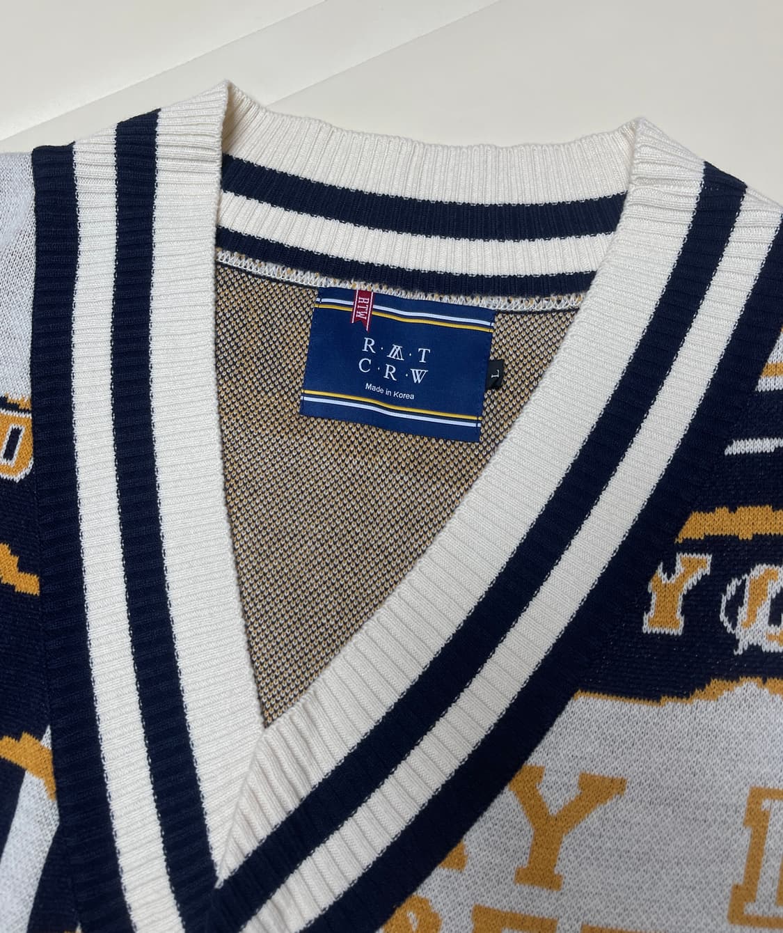 로맨틱크라운 (ROMANTIC CROWN) RC 클럽  니트 가디건 상품이미지3