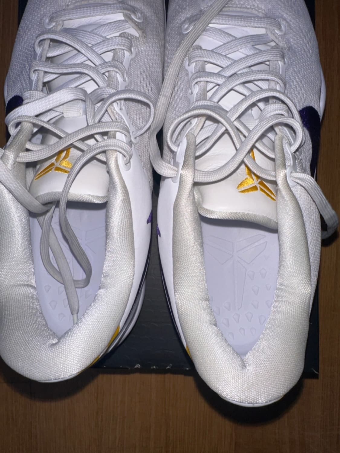 코비 8 프로트로 화이트 코트퍼플  상품이미지1