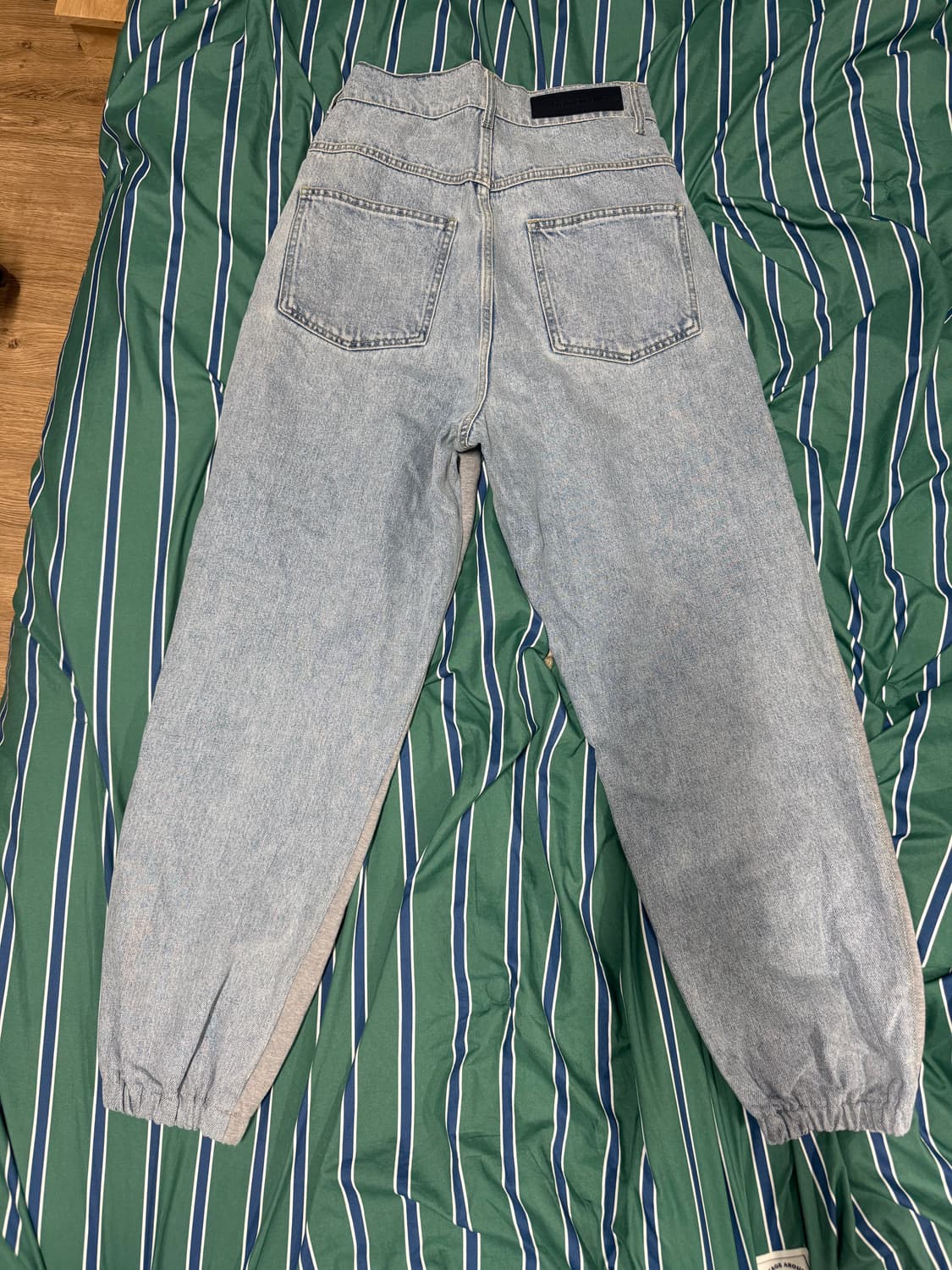 어텐션로우 믹스매치 데님 조거팬츠 1사이즈 상품이미지3