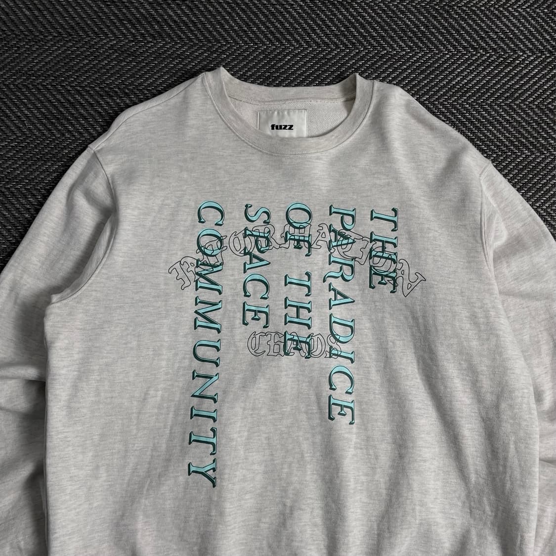 FUZZ 올드스쿨 레터링 박시핏 맨투맨o 3280 상품이미지4