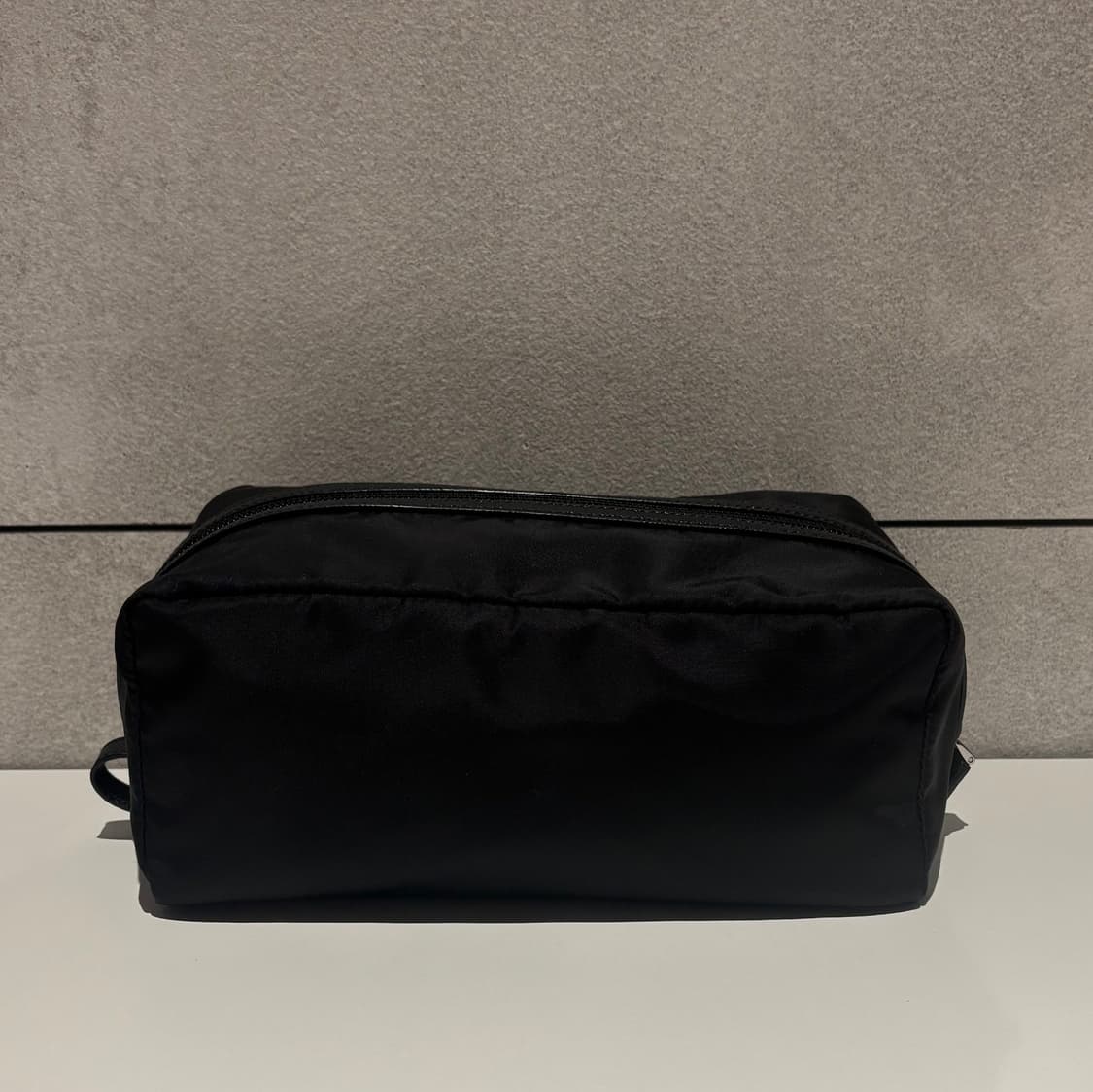프라다 리나일론 삼각로고 트레블 파우치 상품이미지2