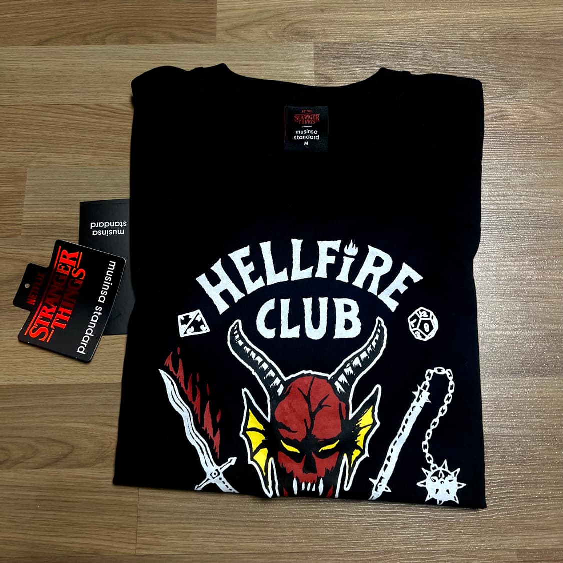 기묘한이야기 스띵 헬파이어 클럽 티셔츠 HELLFIRE CLUB 상품이미지2