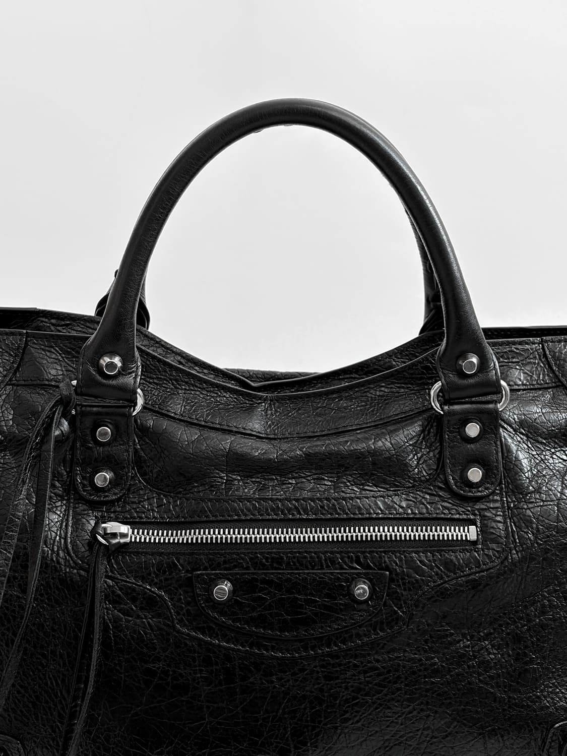 발렌시아가 클래식 시티백 미듐 판매합니다. 상품이미지2