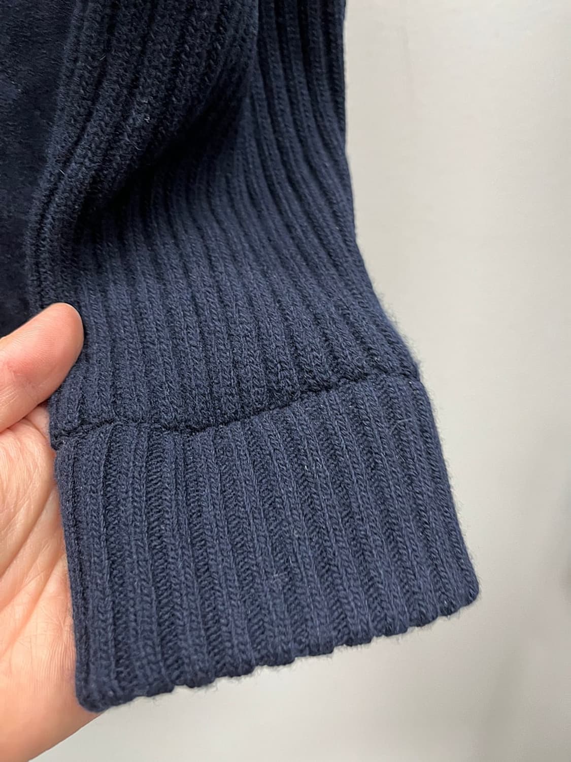 110) 폴스튜어트 스웨이드 누빔 니트집업 상품이미지6