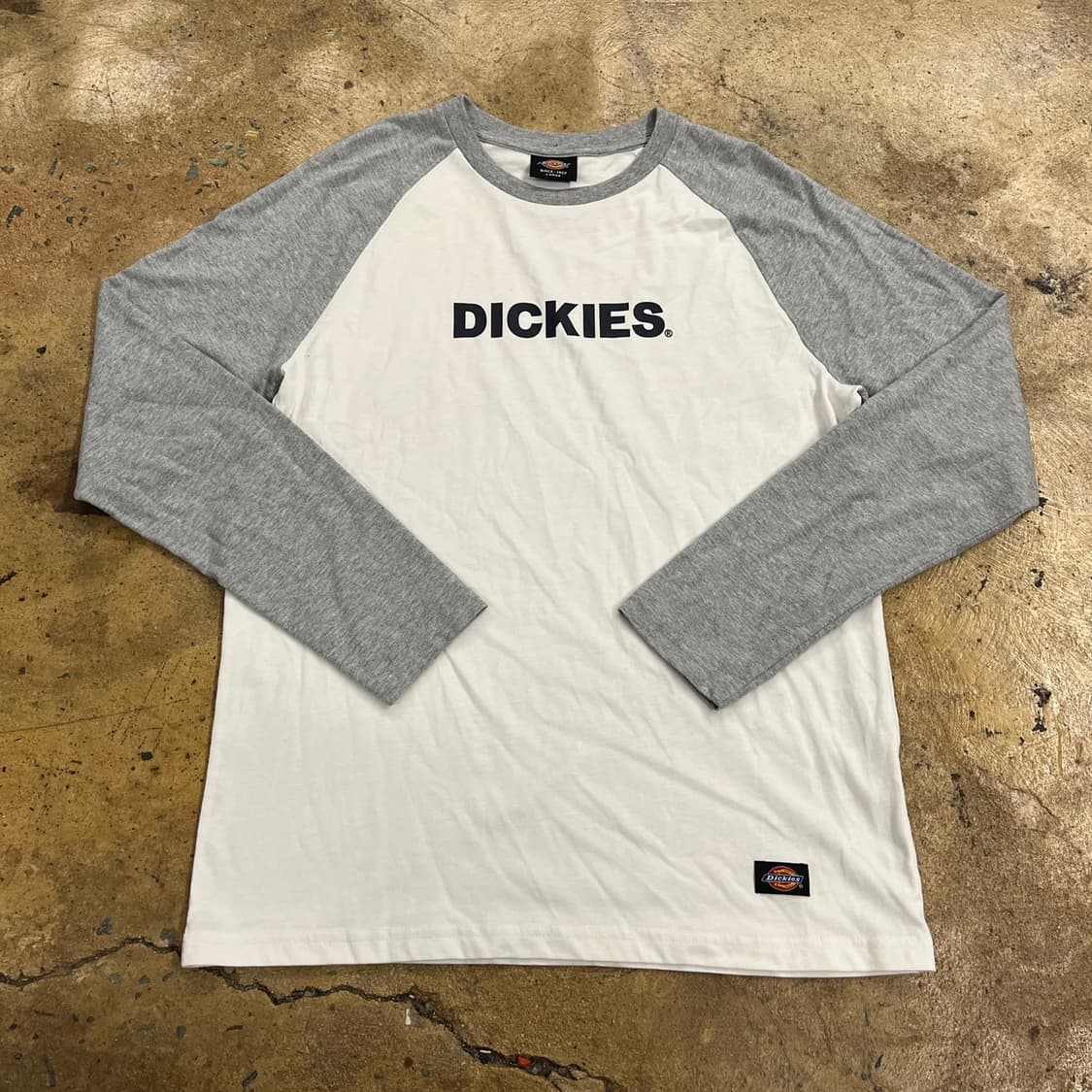 디키즈 나그랑 그레이 화이트 긴팔 롱슬리브리스 상품이미지2