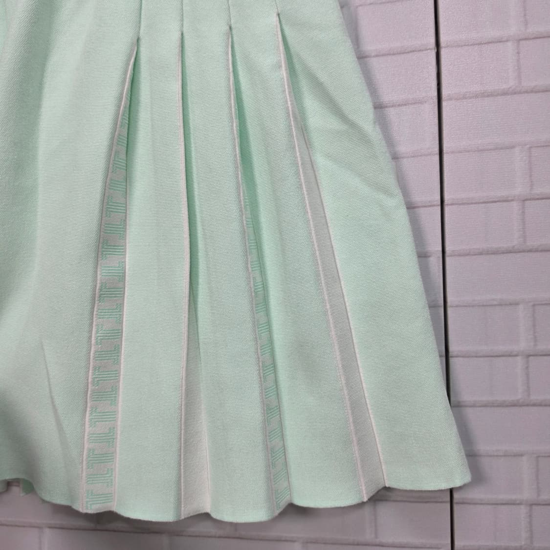 한섬 랑방블랑 골프 카라 플리츠 반팔 원피스 55반~66사이즈 새상품급 상품이미지4