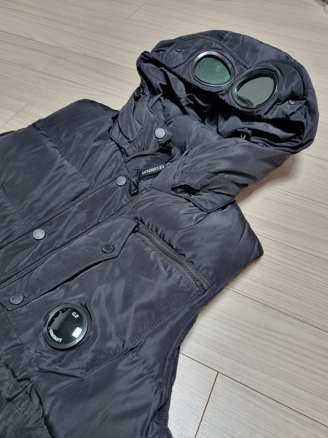 cp컴퍼니 밀레밀리아 패딩조끼 상품이미지1